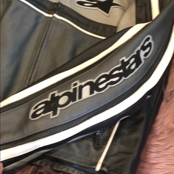 Alpine Star Women Motorcycle Jacket - Picture 2 of 10